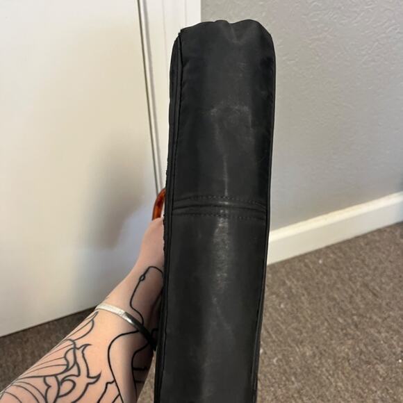 Vintage 1940s Large Black Satin Floral Embroidered Handbag with Lucite Handle 2 - Picture 7 of 12